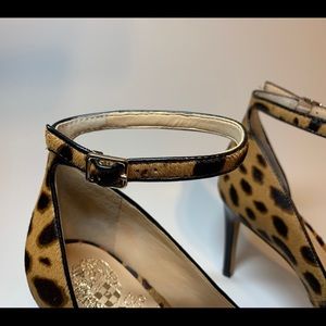 vince camuto marbella leopard
